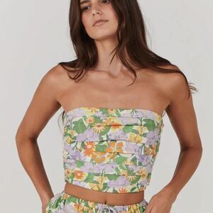 NEW Charlie Holiday Springtime Floral Jarrah Top Women’s 6